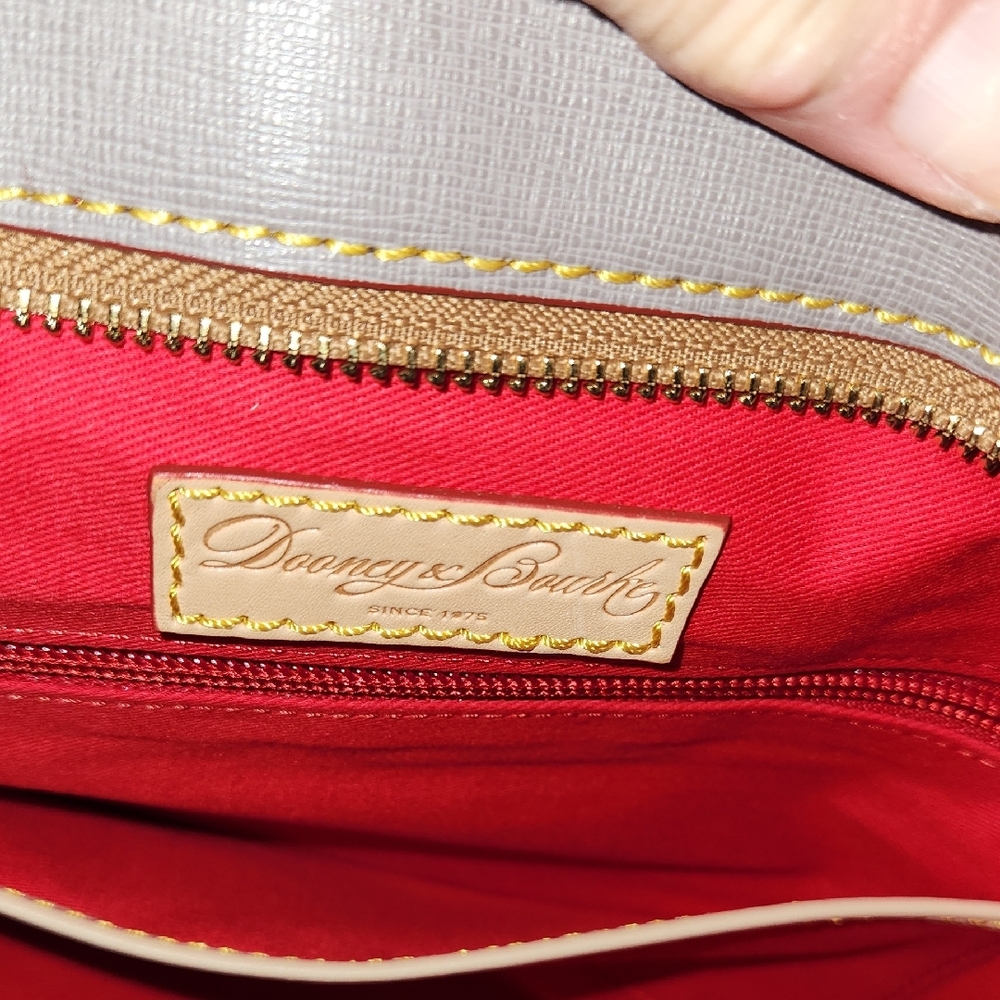 Dooney & Bourke Gray and Cream Shoulder Bag - Picture 5 of 11